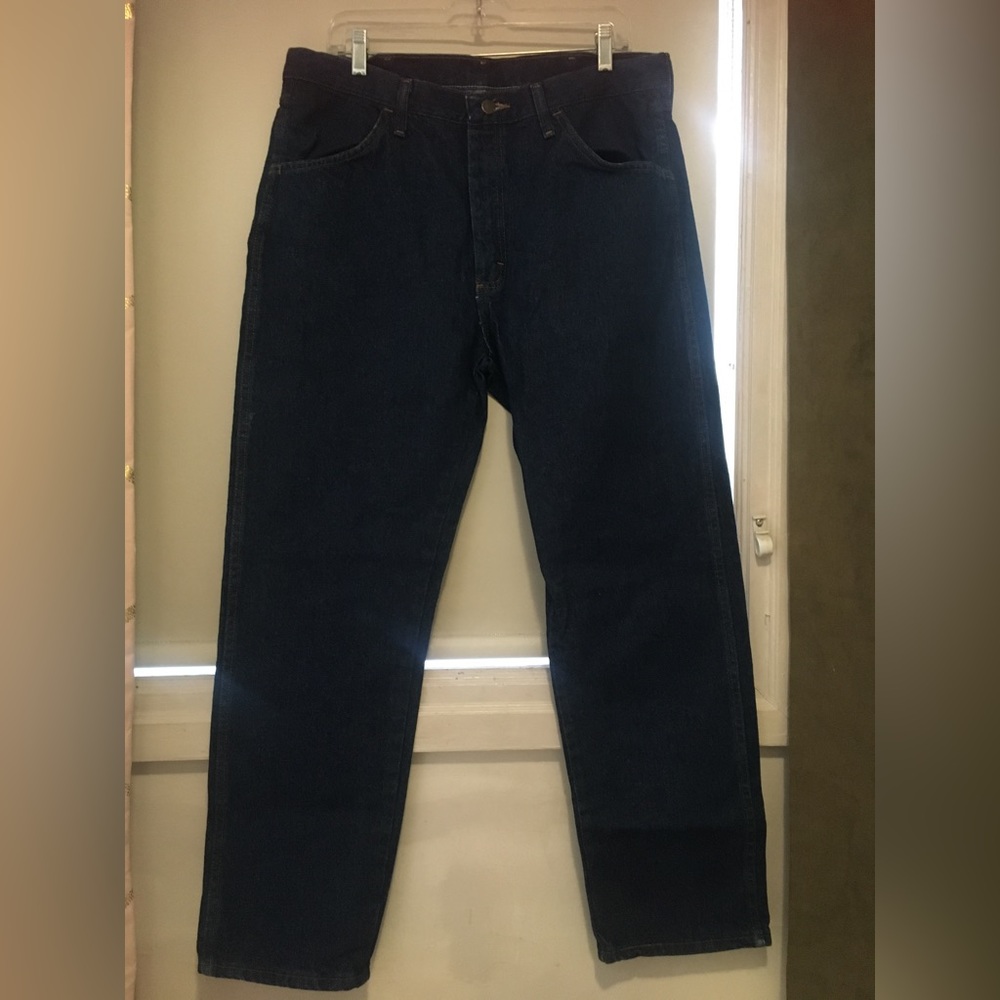 Create Your Own Distressed Jeans